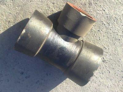 老房子城关铸铁管下水漏水怎么处理